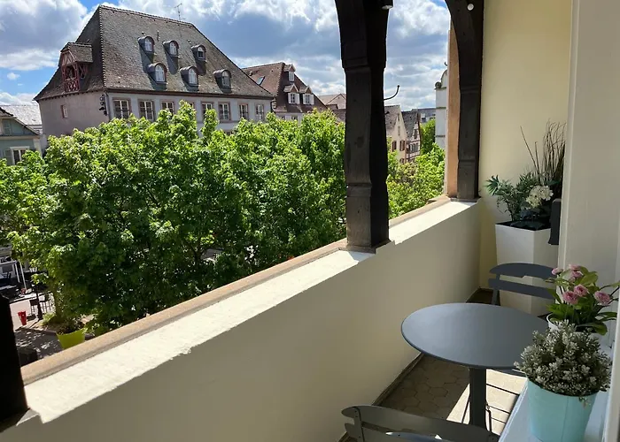 Le Balcon De Кольмар